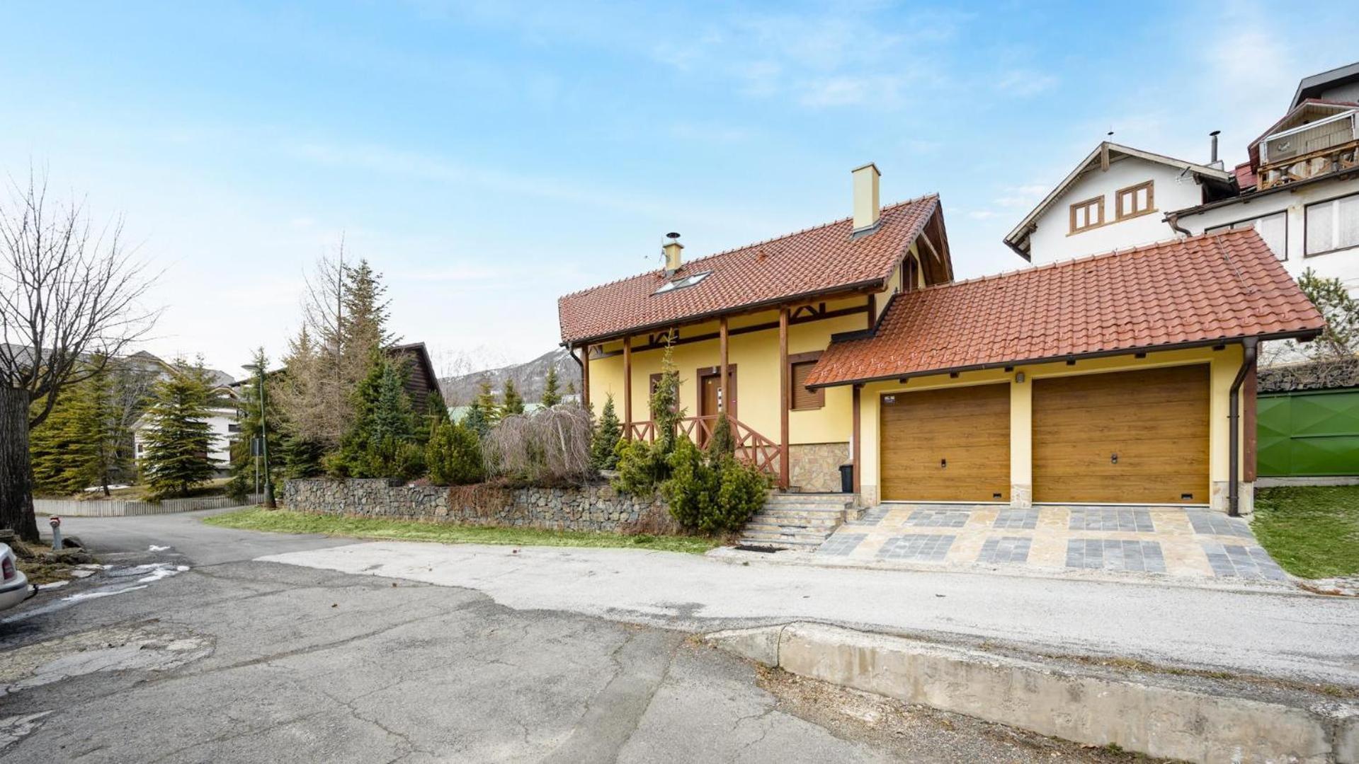 Vila Studienka Vysoké Tatry エクステリア 写真
